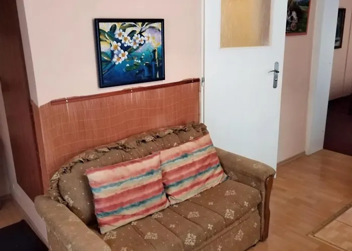 Delux Kolonada דירה *